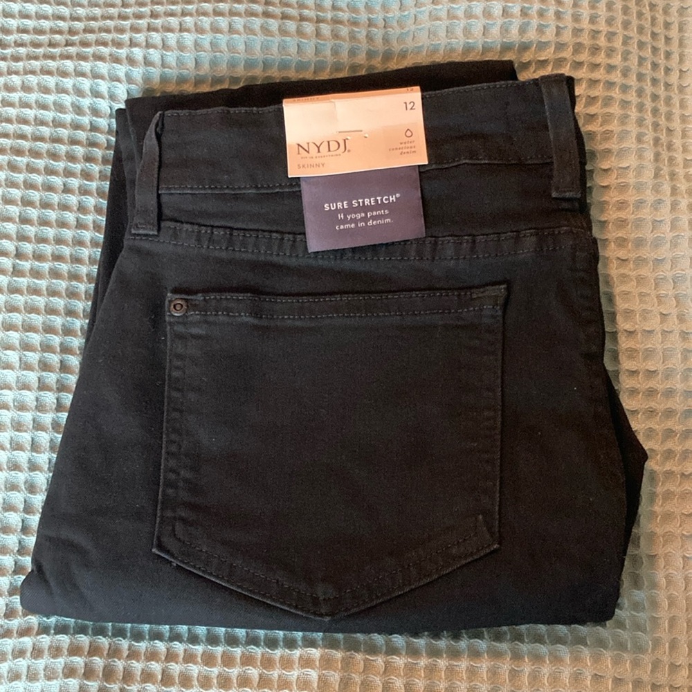 Brand New NYDJ Black Skinny Jeans Size 12 AMI Skinny Legging